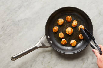 Cook Scallops