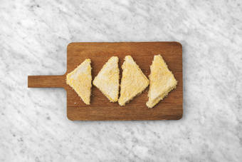 Preparare le mozzarelle in carrozza