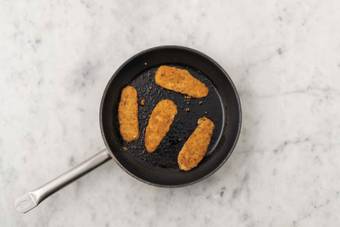 Cook plant-based chicken