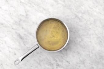 Cook the spaghetti