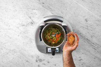 Nudeln fertigstellen