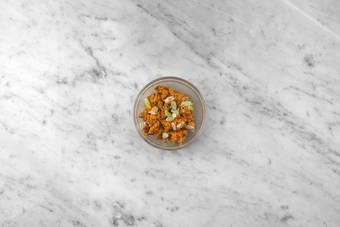 Für das Hähnchentopping