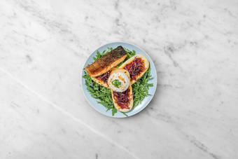 Lachs braten & Anrichten