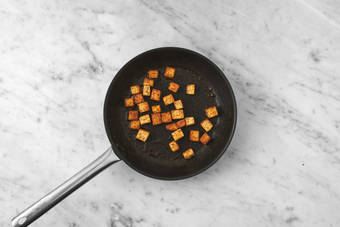 Tofu anbraten