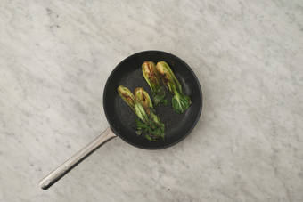 Pak choi in padella