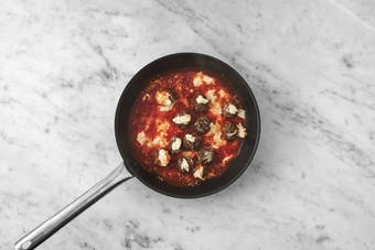 Hackbällchen vollenden