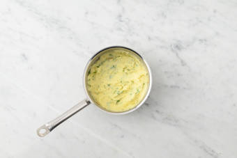 Make the sour cream mash