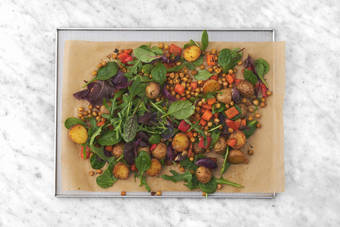 Bland kartofler og grøntsager