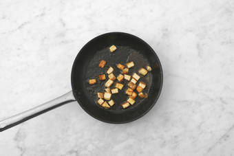 Hello Chicken and Halloumi