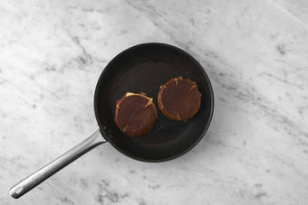 Un A/R dans la poêle