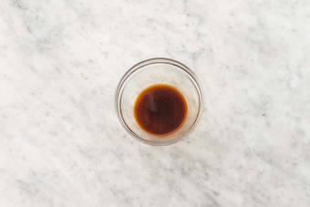 Make spicy soy sauce