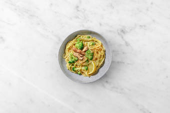 Hähnchen braten & Anrichten