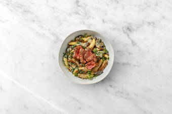 Fleisch braten & Anrichten