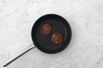 Vegane Steaks braten