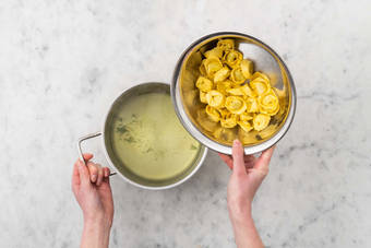 Tortellini vorkochen