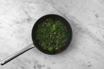 Épinards à la poêle