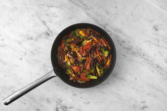 Tilsæt veganske strimler