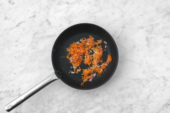 Preparare il soffritto