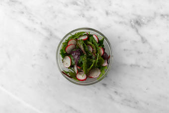 Marinare  i ravanelli 