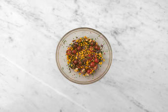 Lag mais- og peanøttsalsa