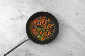 Sempre prima il soffritto