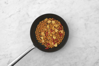 Cook the chickpeas &  haloumi 