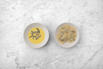 Reboza los langostinos