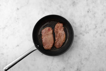 Carne al fuego