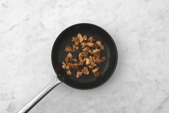 Cook the chicken & halloumi