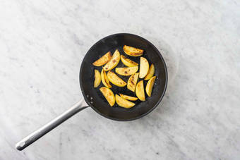 Poêler les pommes de terre