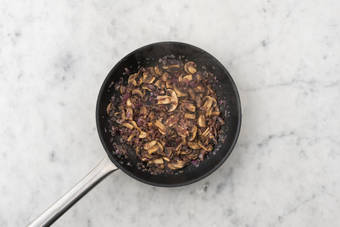 Cuire les champignons