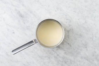 Make the Creamy Sauce 