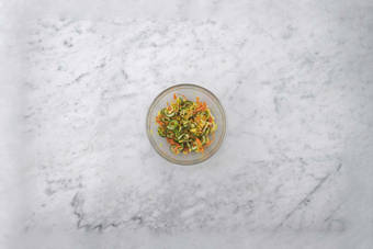 Une vinaigrette maison, hop hop !