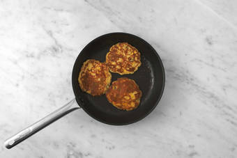 Pancakes braten - so geht's: