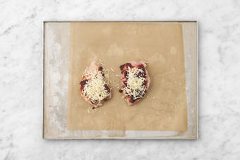 Bake the hasselback chicken