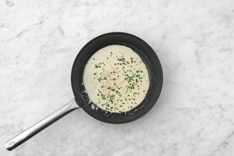 Make your Creamy Sauce
