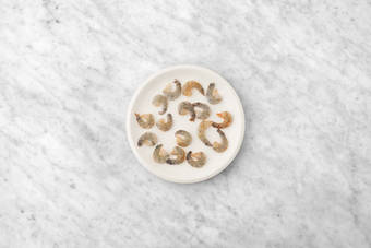 Adereza los langostinos