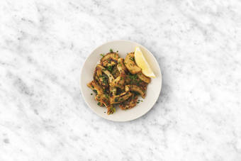 Carciofi nel piatto