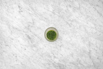 Preparare la salsa verde