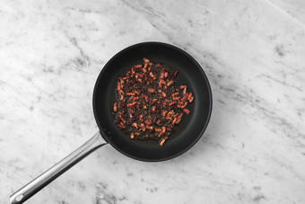 Make the Zesty Cranberry Sauce