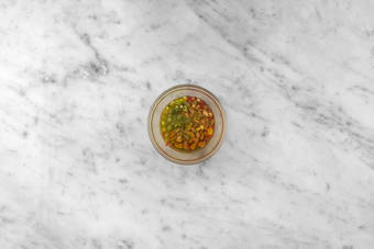 Préparer les aromates