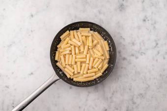 Mantecare col formaggio