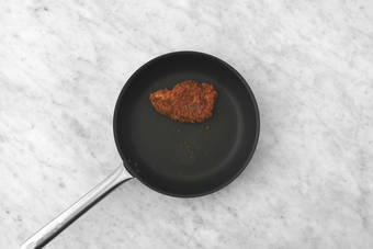 Cuocere le cotolette