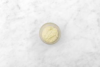 Make guacamole dressing