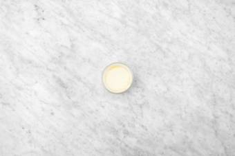 Make horseradish sauce