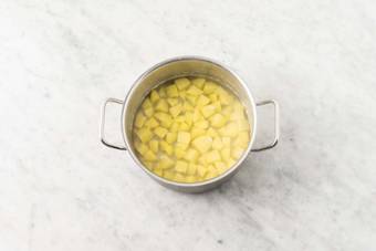 Start mashed potatoes