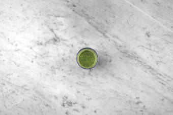 Für die Buttermilch-Soße