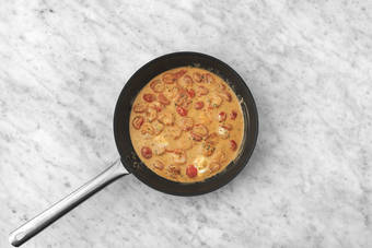 Make your Creamy Sauce