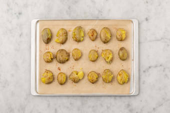 Kartoffeln andrücken