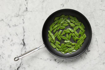 Cook snow peas